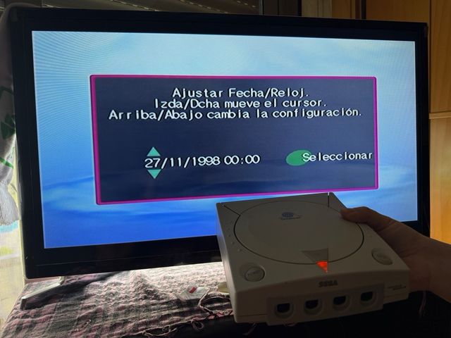 Sega dreamcast en caja  2 mandos  cableado