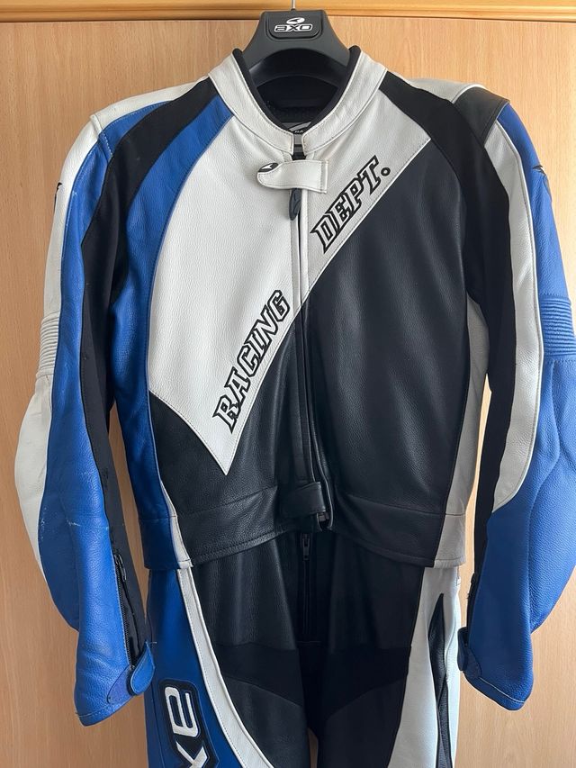 Mono cuero AXO 2 piezas