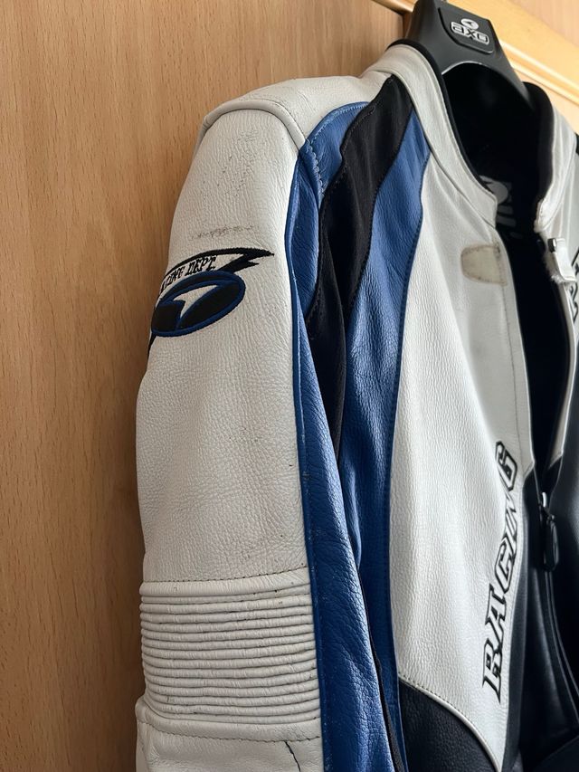 Mono cuero AXO 2 piezas