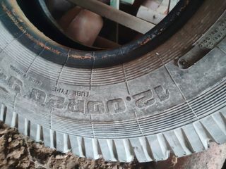 Neumático 12.00-20 camión - cuba