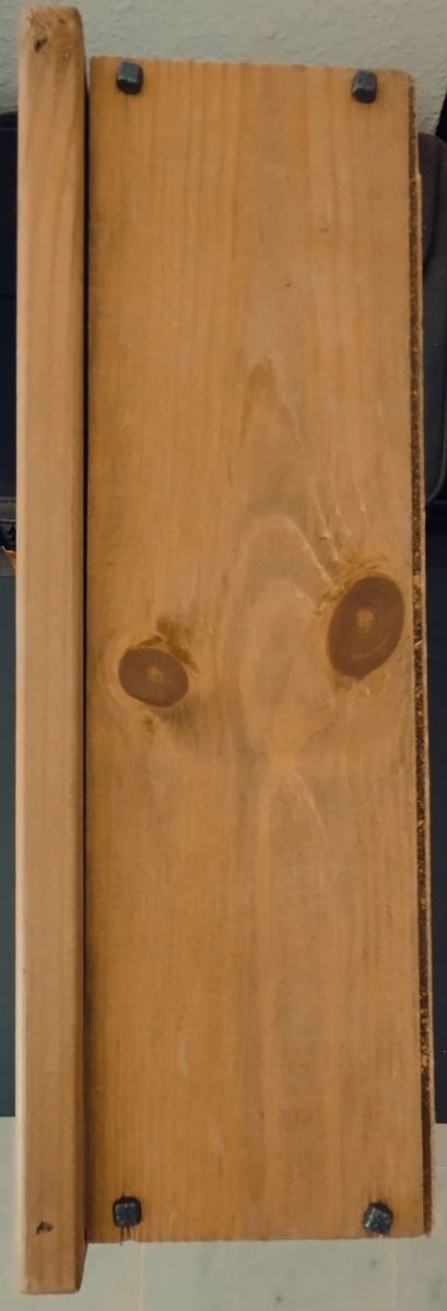 Caja Antigua de madera con herrajes rust