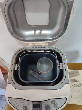 Panificadora con todos los accesorios