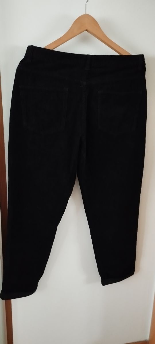 Pantalón de pana tobillero sin estrenar