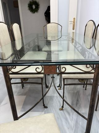 Mesa comedor y sillas