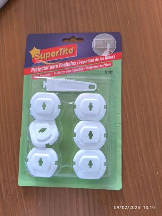 PROTECTOR ENCHUFE BEBÉ