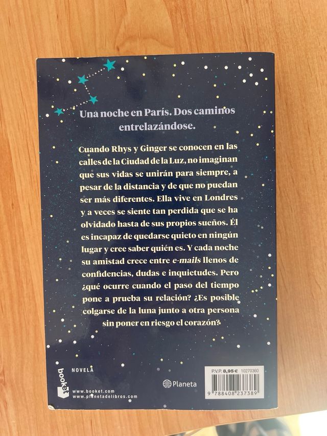 Nosotros en la luna: El libro más vendido del año