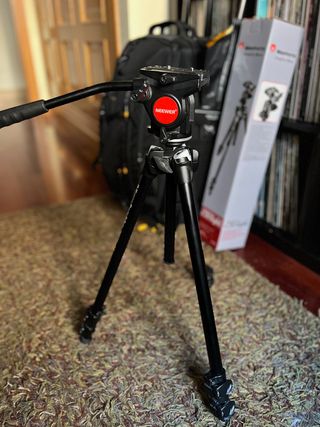 TRÍPODE MANFROTTO 290 LIGHT+RÓTULA FOTO+CABEZA VÍD
