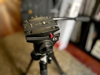 TRÍPODE MANFROTTO 290 LIGHT+RÓTULA FOTO+CABEZA VÍD