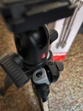 TRÍPODE MANFROTTO 290 LIGHT+RÓTULA FOTO+CABEZA VÍD