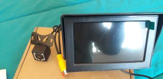 Pantalla con cámara trasera