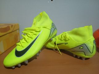Botas de fútbol nike numero 42