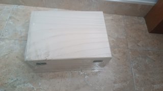Caja de madera decorativa