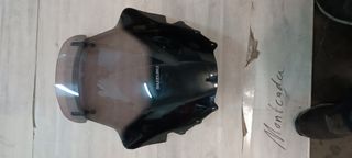 Piezas de varias motos.