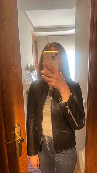 Chaqueta cuero Zara . Talla S