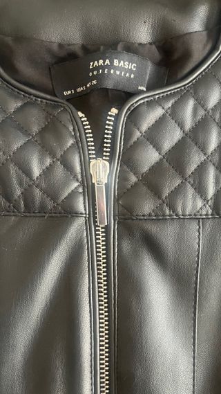 Chaqueta cuero Zara . Talla S