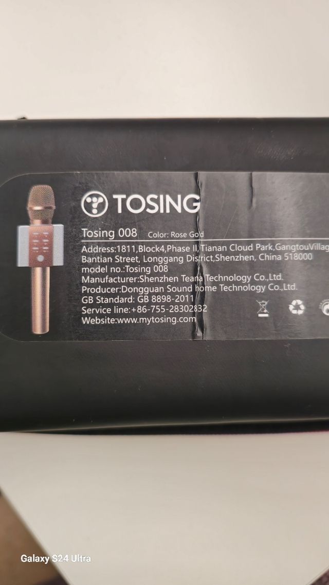 Microfono e voce ad alto volume