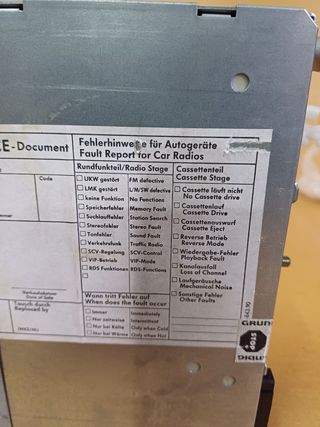 RADIO GRUNDIG CASSETTE