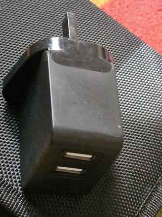 Adaptador UK 2 USB