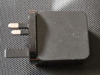 Adaptador UK 2 USB