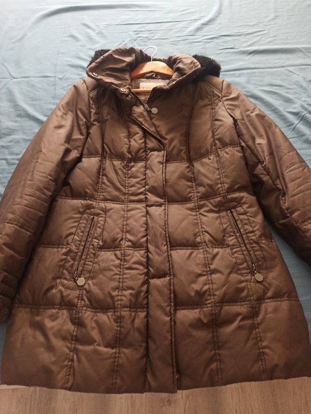 Chaqueta larga CyA mujer con capucha