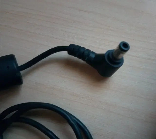 NUEVOS Cargadores portátil DELTA ELECTRONICS