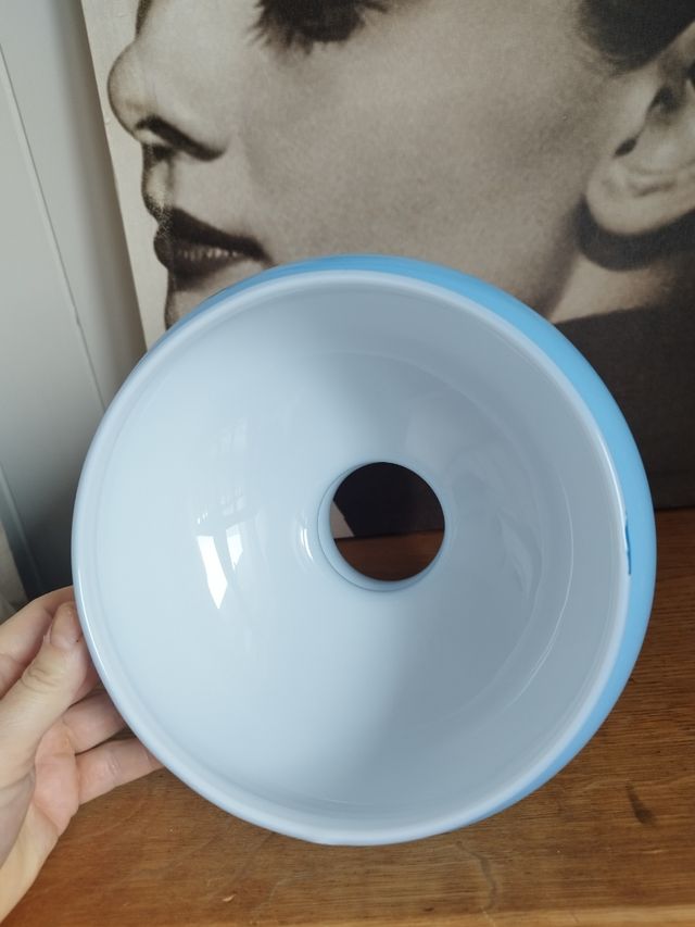 Tulipa opalina azul de quinqué