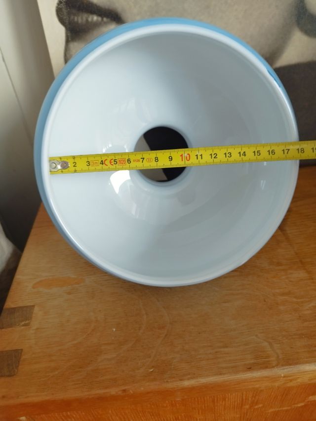 Tulipa opalina azul de quinqué