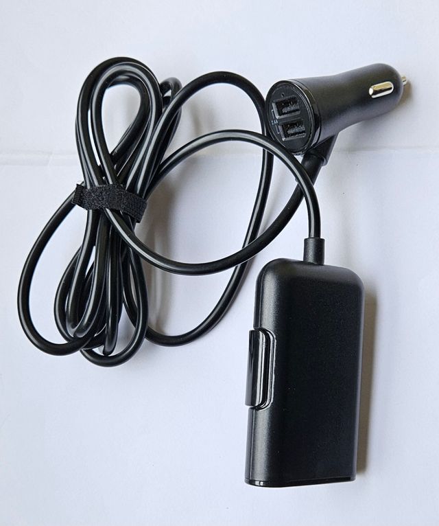 Alargador USB 4 tomas coche.
