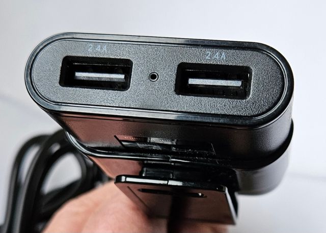 Alargador USB 4 tomas coche.