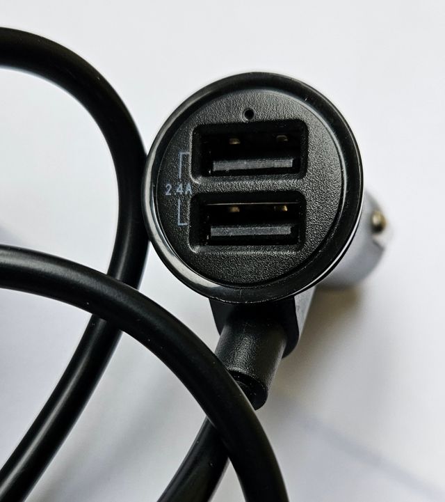 Alargador USB 4 tomas coche.