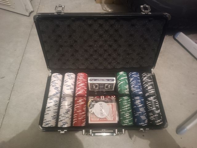 Maletín póker