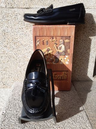 Zapato de caballero MARTINELLI.
