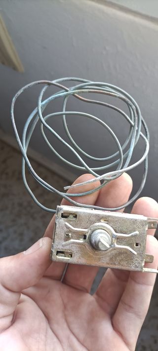 Termostato nevera trivalente  Electrolux 