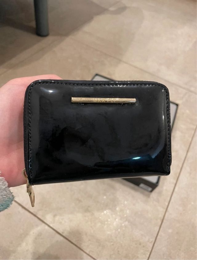 Set monederos de charol