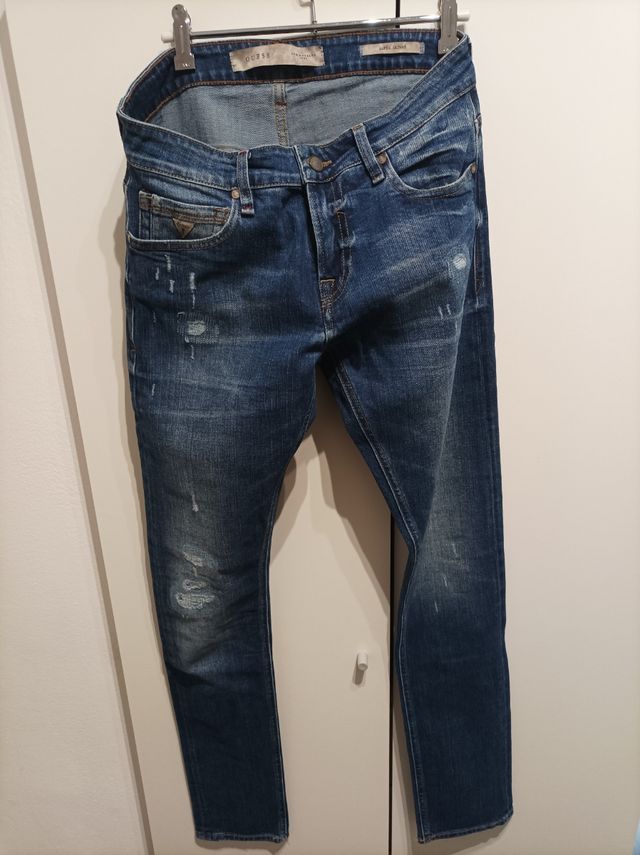 Tejanos Guess talla 31 hombre 