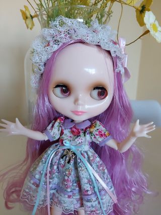 MUÑECA TIPO BLYTHE 