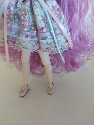 MUÑECA TIPO BLYTHE 