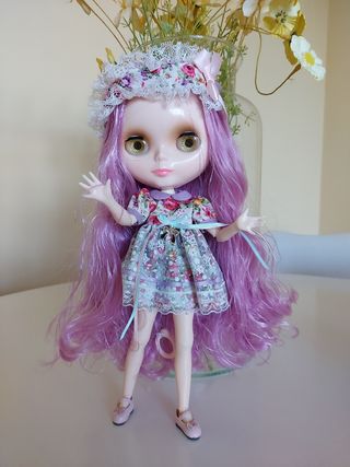 MUÑECA TIPO BLYTHE 