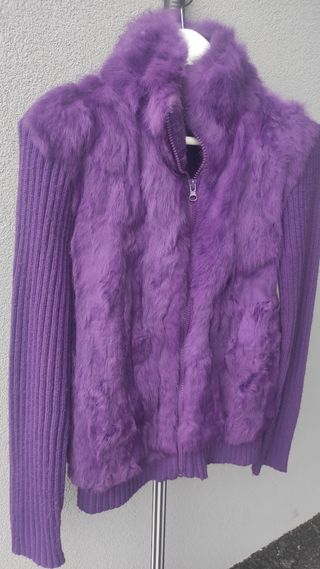 Chaqueta pelo morada mujer 