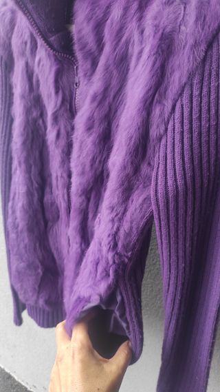 Chaqueta pelo morada mujer 