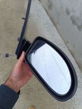 Retrovisor derecho Ford Focus Guia 