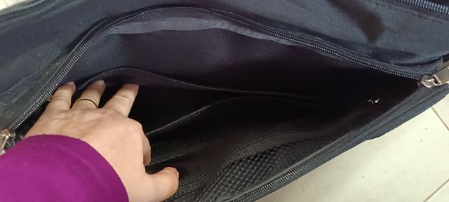 Maleta para documentos. Ordenador...