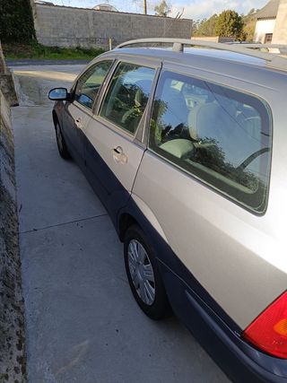 Retrovisor izquierdo Ford Focus Guia 