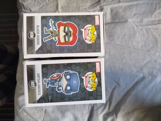 FUNKO POP CAPITAN AMÉRICA Y VIUDA NEGRA