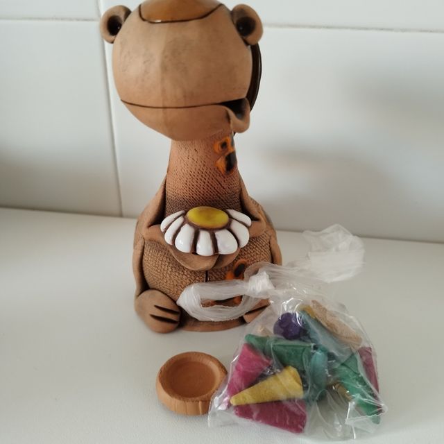 Quemador incienso a estrenar