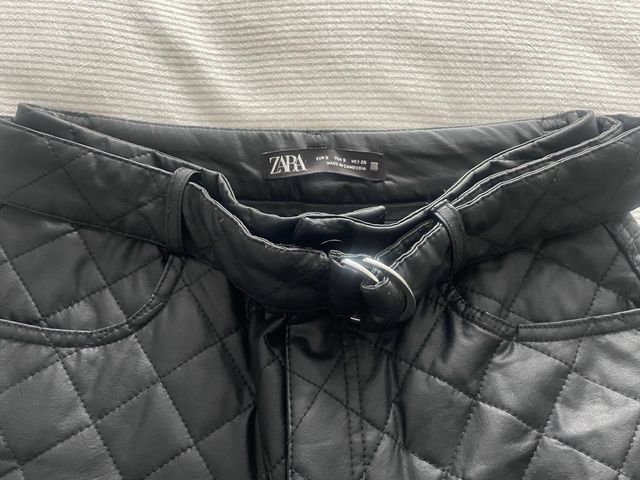 Pantalones Zara