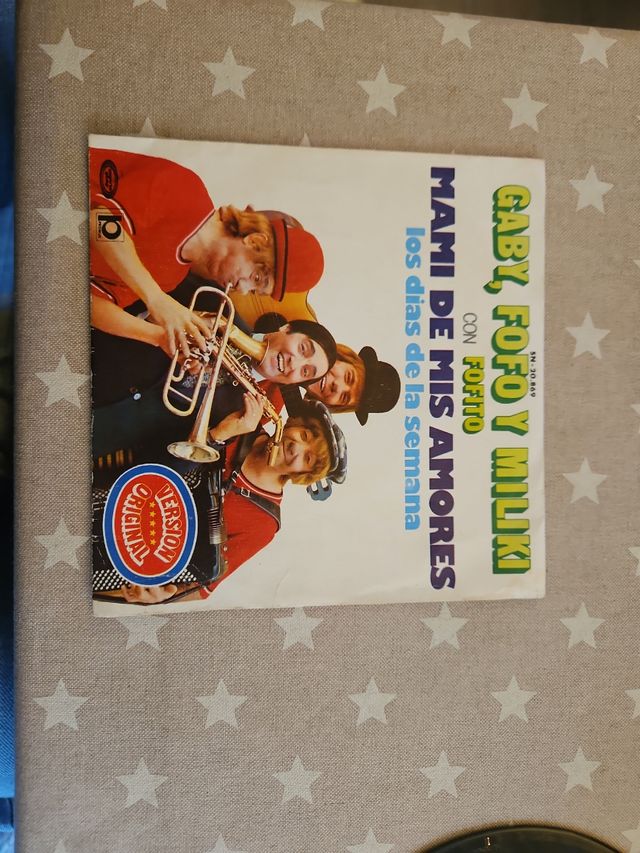 VINILO GABY, FOTO Y MILIKI con Fofito 