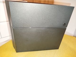 Ps4 de 1 TB con 2 mandos
