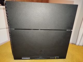 Ps4 de 1 TB con 2 mandos