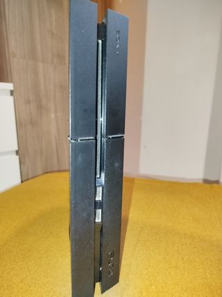 Ps4 de 1 TB con 2 mandos